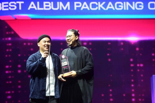 BEST-ALBUM-PACKAGING-OF-THE-YEAR938a1015ca26a5a3.jpeg