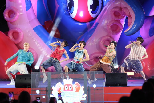 PERSES---Siam-Paragon-Ultrasonic-Water-Festival-2024-Songkran-Lobster-Wonderland-by-Philip-Colbert10929ee1532baa72d7.jpeg