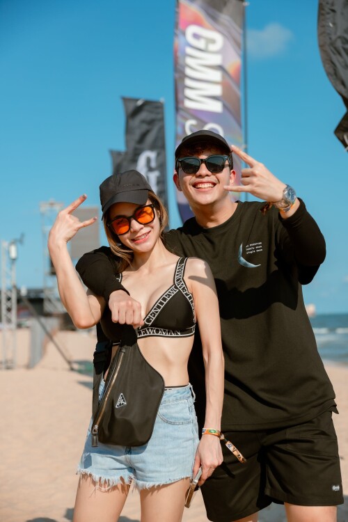 Rock-On-The-Beach-2024-3daaae66a31dcc361.jpeg