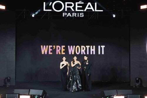01-Loreal-Worth-It-Event_0ac91f6fe43ce398d.jpeg
