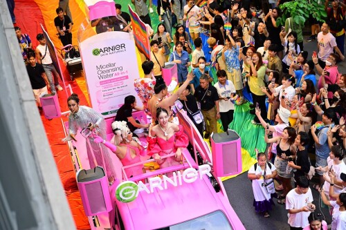 Garnier-Pride-Squad_5186a6da6923b17b7.jpg