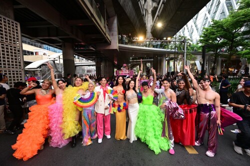 Garnier-Pride-Squad_852e64b09768b446e.jpg