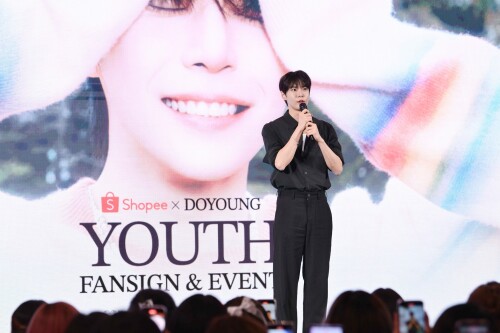 -3-DOYOUNG---Shopee-x-DOYOUNG-YOUTH-FANSIGN--EVENT92ff44ae6174fc5b.jpg