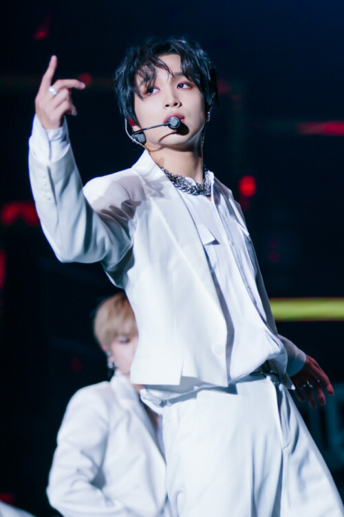 HAECHAN--1--NCT-127-2ND-TOUR-NEO-CITY-BANGKOK--THE-LINK-682x10243ef3b60f3b6f0cdd.jpg
