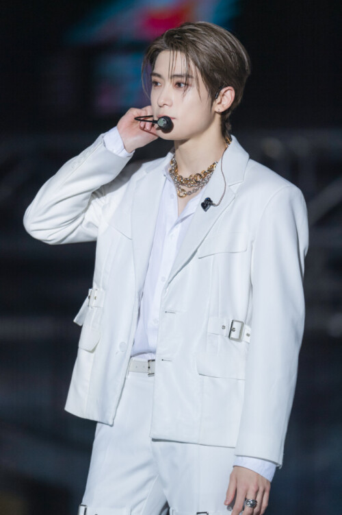 JAEHYUN--2--NCT-127-2ND-TOUR-NEO-CITY-BANGKOK--THE-LINK-682x10246e5b51ddddc4584f.jpg