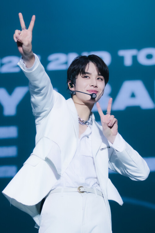 JUNGWOO--2--NCT-127-2ND-TOUR-NEO-CITY-BANGKOK--THE-LINK-682x1024842b31596e1d2d46.jpg