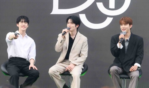 NCT-DOJAEJUNG--2--_NCT-DOJAEJUNG-THE-1ST-MINI-ALBUM-_PERFUME_-ALBUM-SIGN-EVENT-IN-BANGKOK_-1024x609736d4c383d9734da.jpg