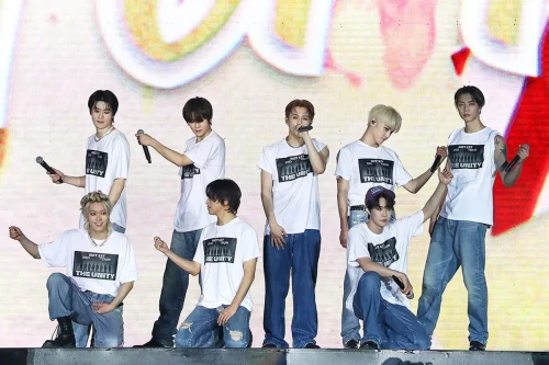 NCT_127_The_Unity_in_bangkok_SPACEBAR_Photo02_a5895a807ba109d3377f81ea91.webp