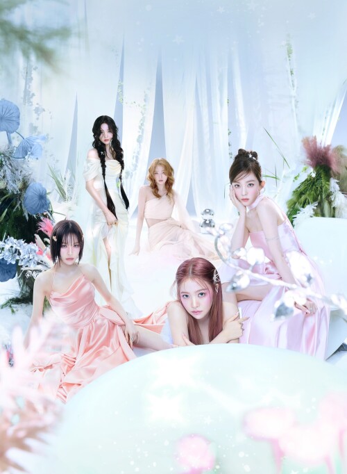 Red-Velvet--Cosmic--3a4419df6aecd21ec.jpg