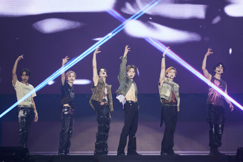 -2-2024-NCT-DREAM-WORLD-TOUR-_THE-DREAM-SHOW-3-_-DREAM-SCAPE_-in-BANGKOK255b4b86f8560ae4.jpg