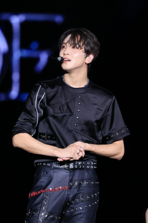 HAECHAN--4-2024-NCT-DREAM-WORLD-TOUR-_THE-DREAM-SHOW-3-_-DREAM-SCAPE_-in-BANGKOKae8a06761d61256c.jpg