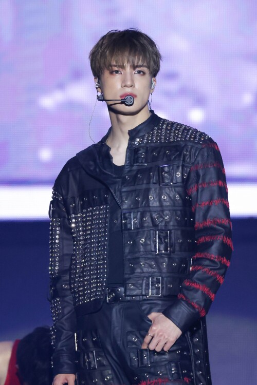 JENO--2-2024-NCT-DREAM-WORLD-TOUR-_THE-DREAM-SHOW-3-_-DREAM-SCAPE_-in-BANGKOKf0ddd578c67553d1.jpg