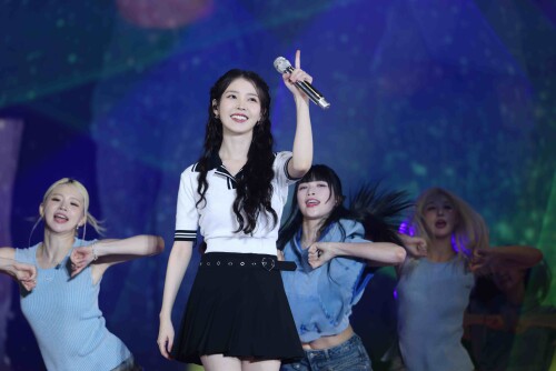 IU-HEREH-BKK-279aaf5c5d2b09f68.jpg
