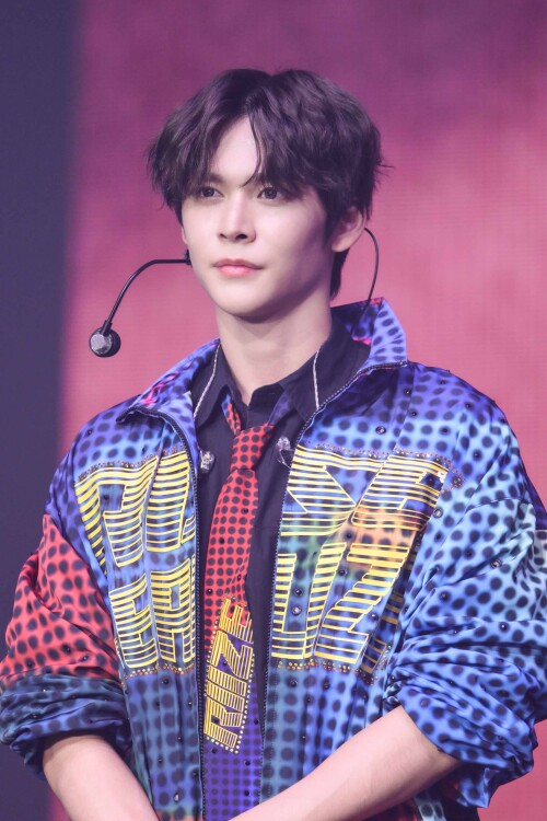 RIIZE_EUNSEOK--1-2024-RIIZE-FAN-CON-RIIZING-DAY-in-BANGKOK0405b9f394a1ba4e.jpg