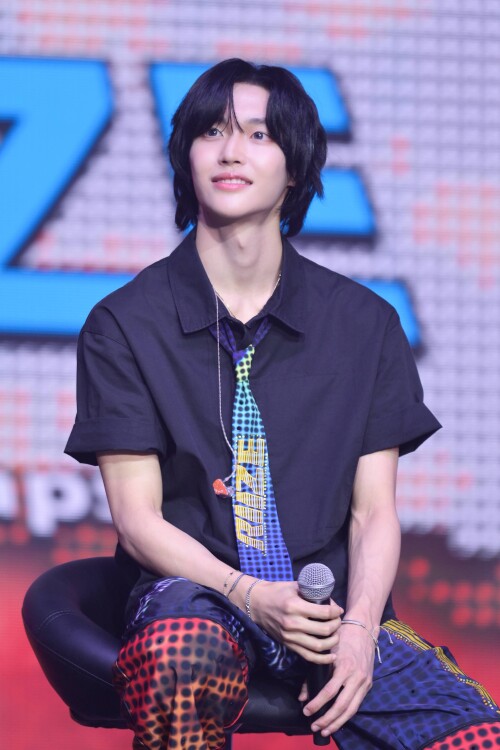 RIIZE_WONBIN--2-2024-RIIZE-FAN-CON-RIIZING-DAY-in-BANGKOKcc4769d69897b1cf.jpg