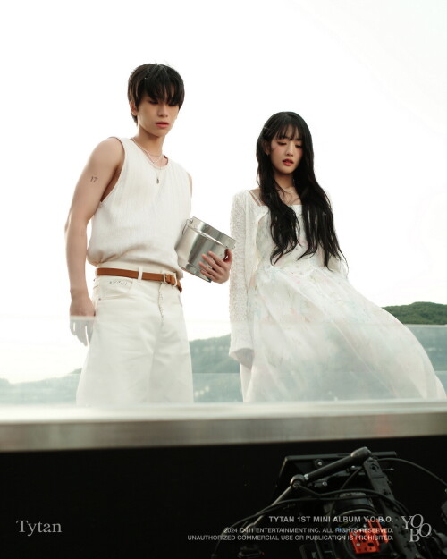 BTS-MV-PHOTO-1c5087e1d9a251823.jpg