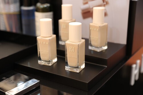 HERA-Glow-Lasting-Foundation-1bd2409d9b43e655b.jpg