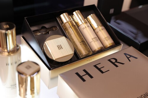 HERA-SIGNIA-SKIN-REFINING-WATER---skin-booster-set0dbed72b8e3cc777.jpg
