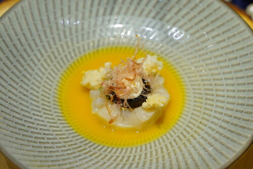 1-Hokkaido-Scallop-Hijiki-Seaweed-Sesame-Passionfruita8f59fd8a243bf51.jpg