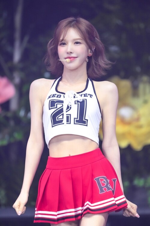 WENDY--1-2024-Red-Velvet-FANCON-TOUR-HAPPINESS-My-Dear-ReVe1uv-in-BANGKOK07d25b81c421bb34.jpg