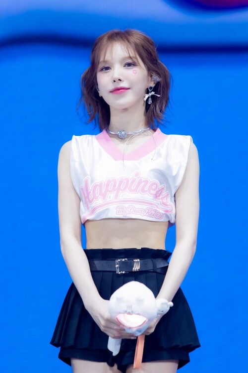 WENDY--3-2024-Red-Velvet-FANCON-TOUR-HAPPINESS-My-Dear-ReVe1uv-in-BANGKOKa9a411d18812d745.jpg