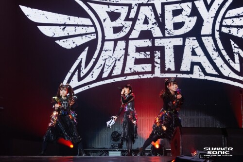 BABYMETAL90aafea6d684a4b7.jpg