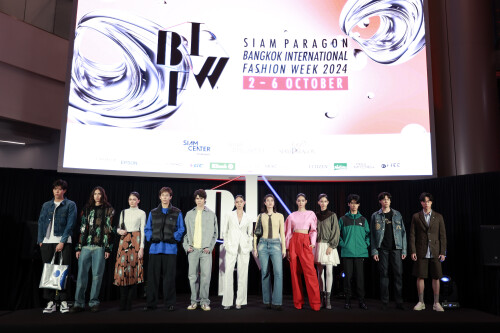 04-Fashion-Show--Siam-Discovery-The-Revolutionary-20246b7afb46cda30417.jpg